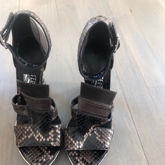Ferragamo Lexus Python Platform Size 7 New - Picture 4 of 8